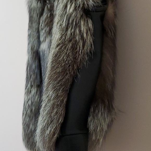 Natural Fur Vest! New! Never Worn!!! - Picture 7 of 7
